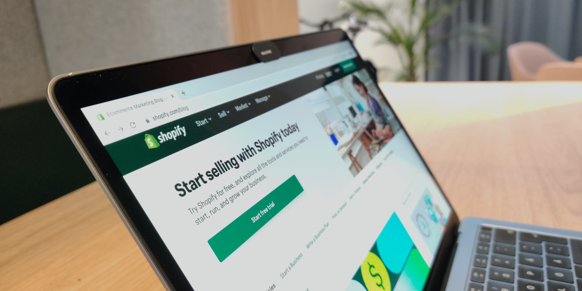 Shopify Seite auf Laptop